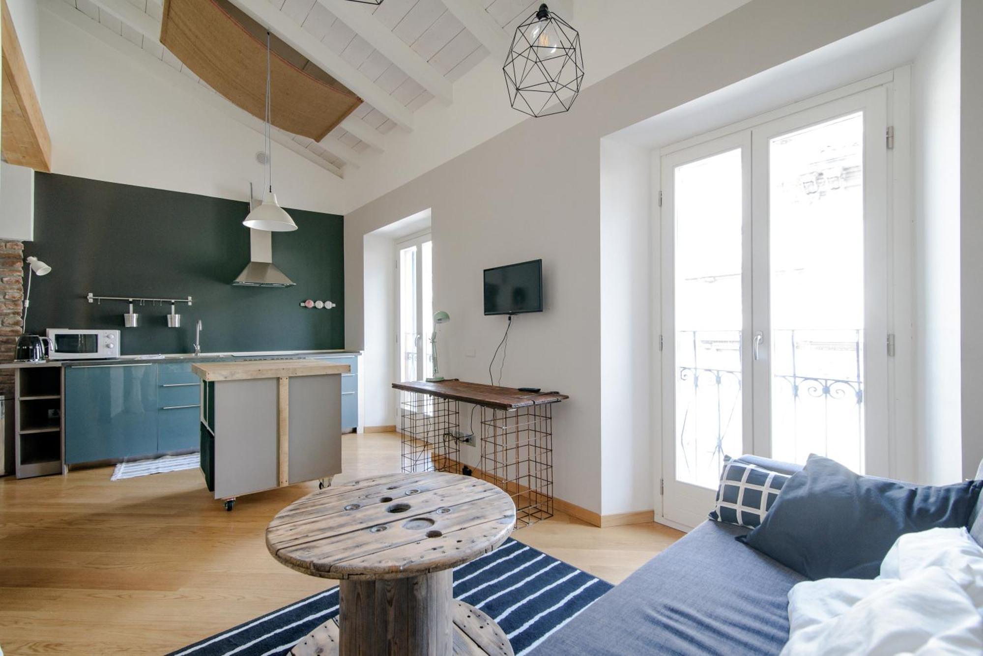 Gem Of The Lake - Luxury Apartment Como Old Town Esterno foto