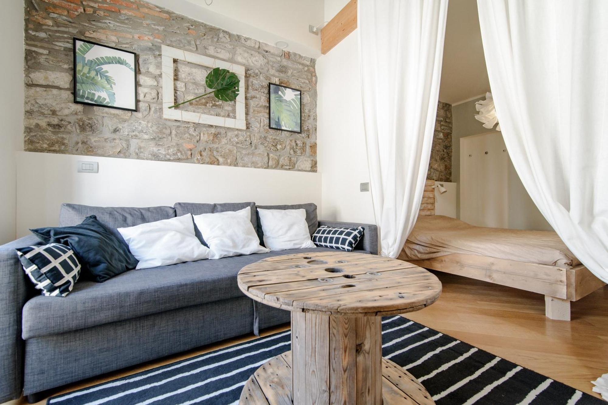Gem Of The Lake - Luxury Apartment Como Old Town Esterno foto