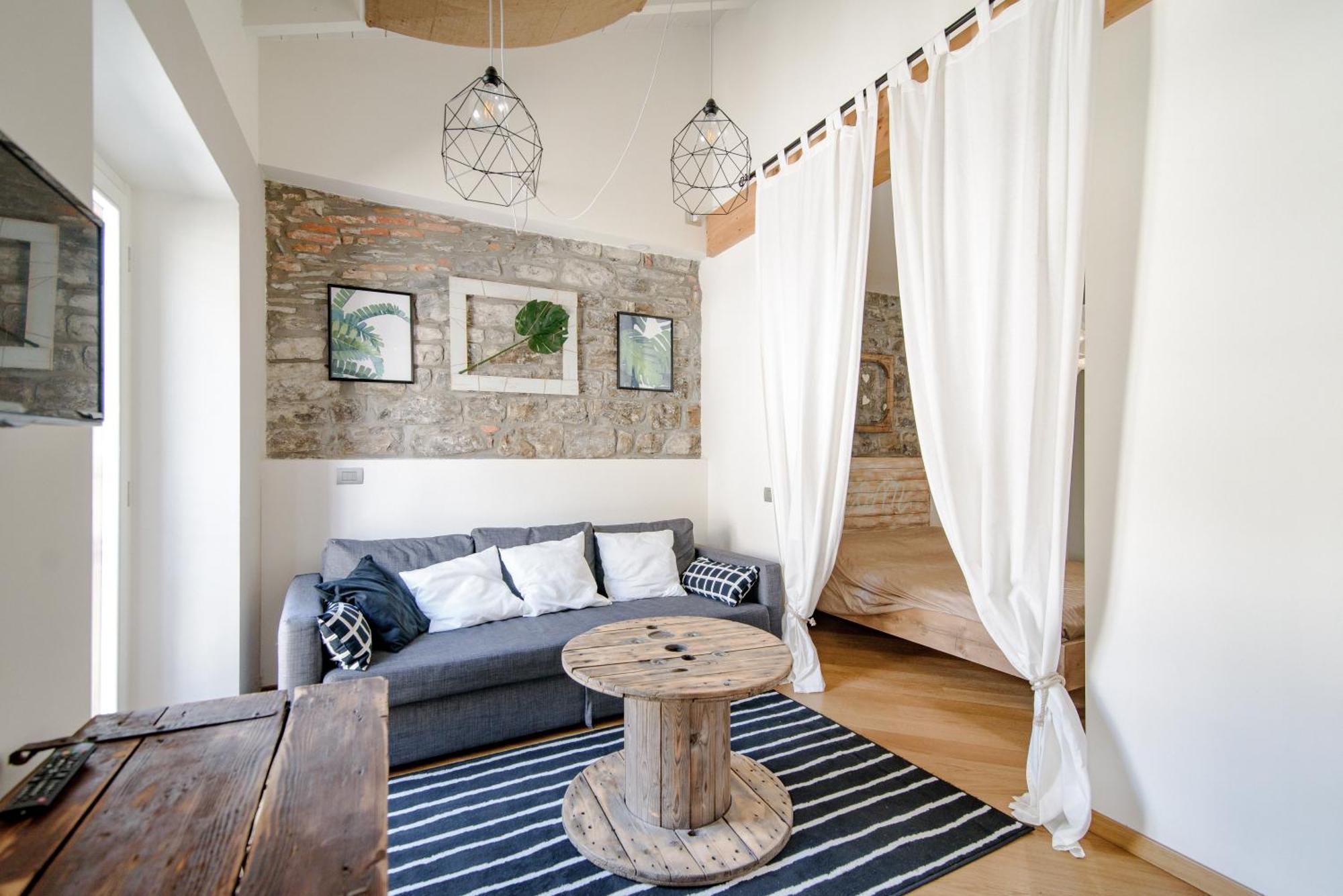 Gem Of The Lake - Luxury Apartment Como Old Town Esterno foto