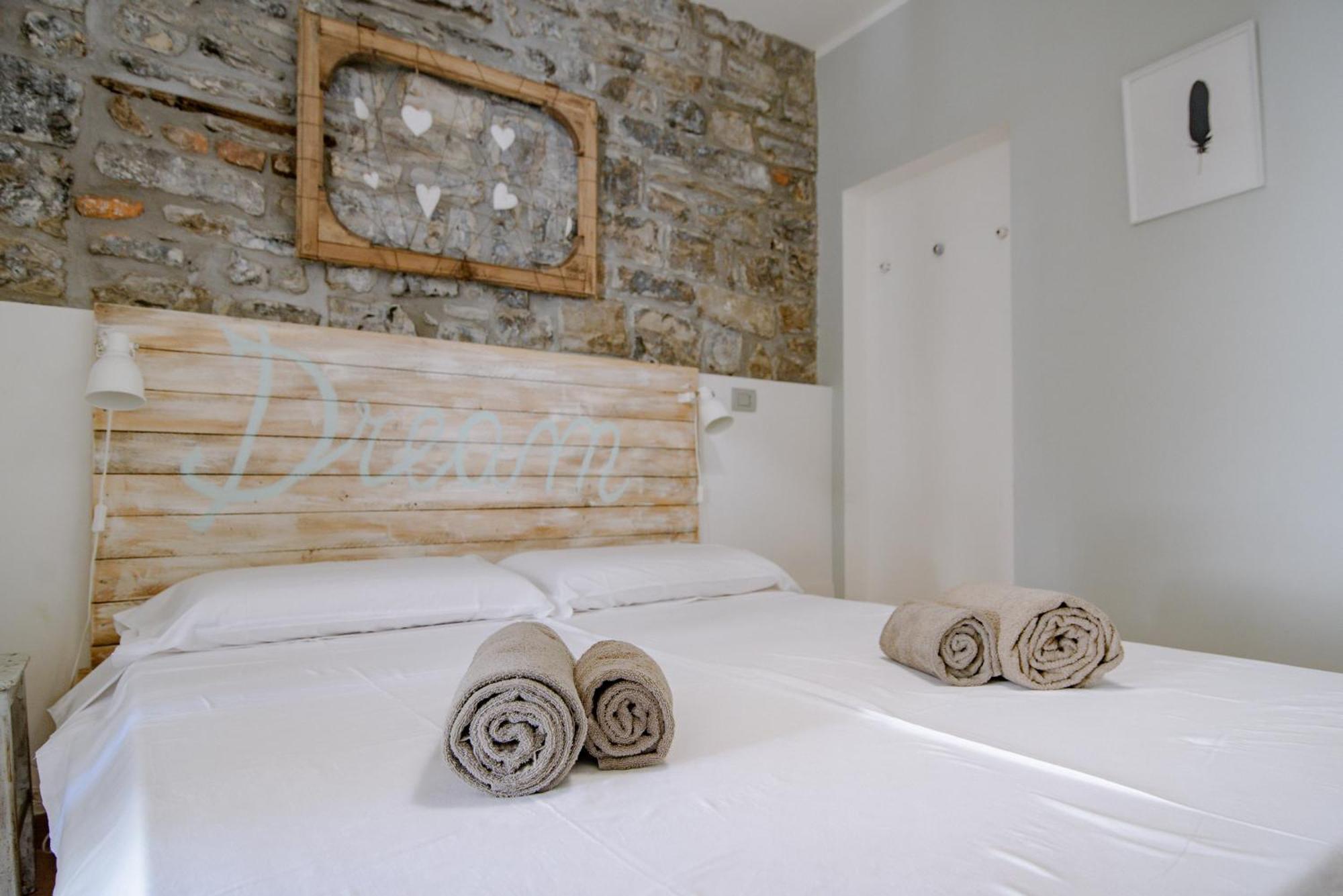 Gem Of The Lake - Luxury Apartment Como Old Town Esterno foto